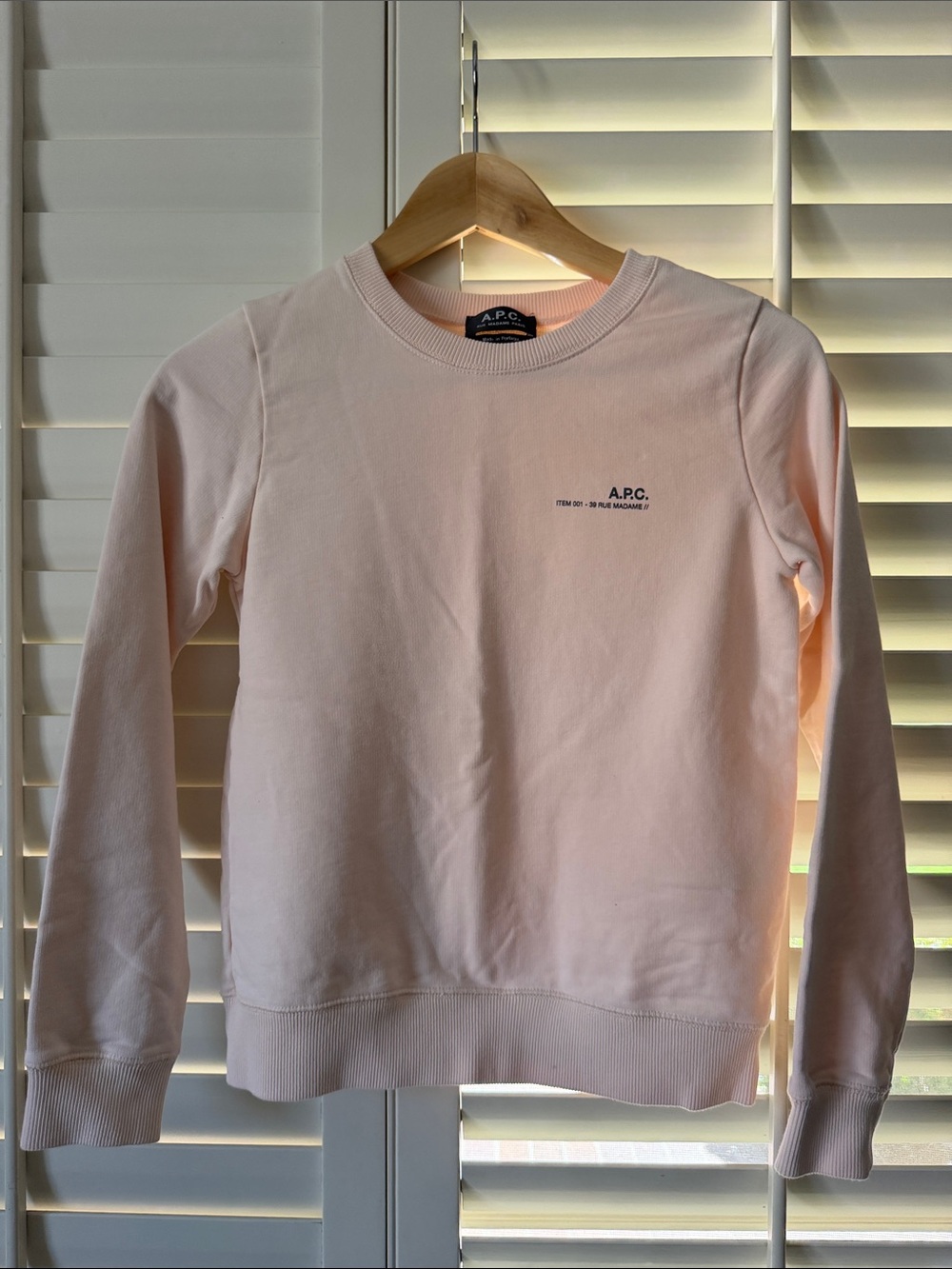 A.P.C. Women's Light Pink Crewneck Sweatshirt